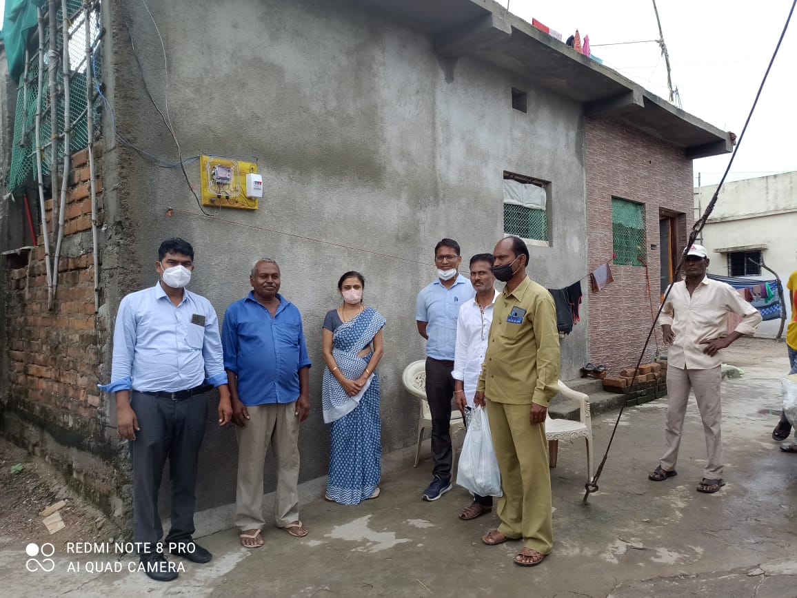 डॉ. बाबासाहेब आंबेडकर जीवन प्रकाश योजने अंतर्गत सावनेर तालुक्यातील ग्राहकाला २४ तासात वीज जोडणी देण्यात आली. १ एप्रिल २०२१ ते २४ ऑगस्ट २०२१ या दरम्यान नागपूर परिमंडलात अनुसूचित जातीच्या १६५२ तर अनुसूचित जमातीच्या ६४८ ग्राहकांना नवीन वीज जोडणी देण्यात आली