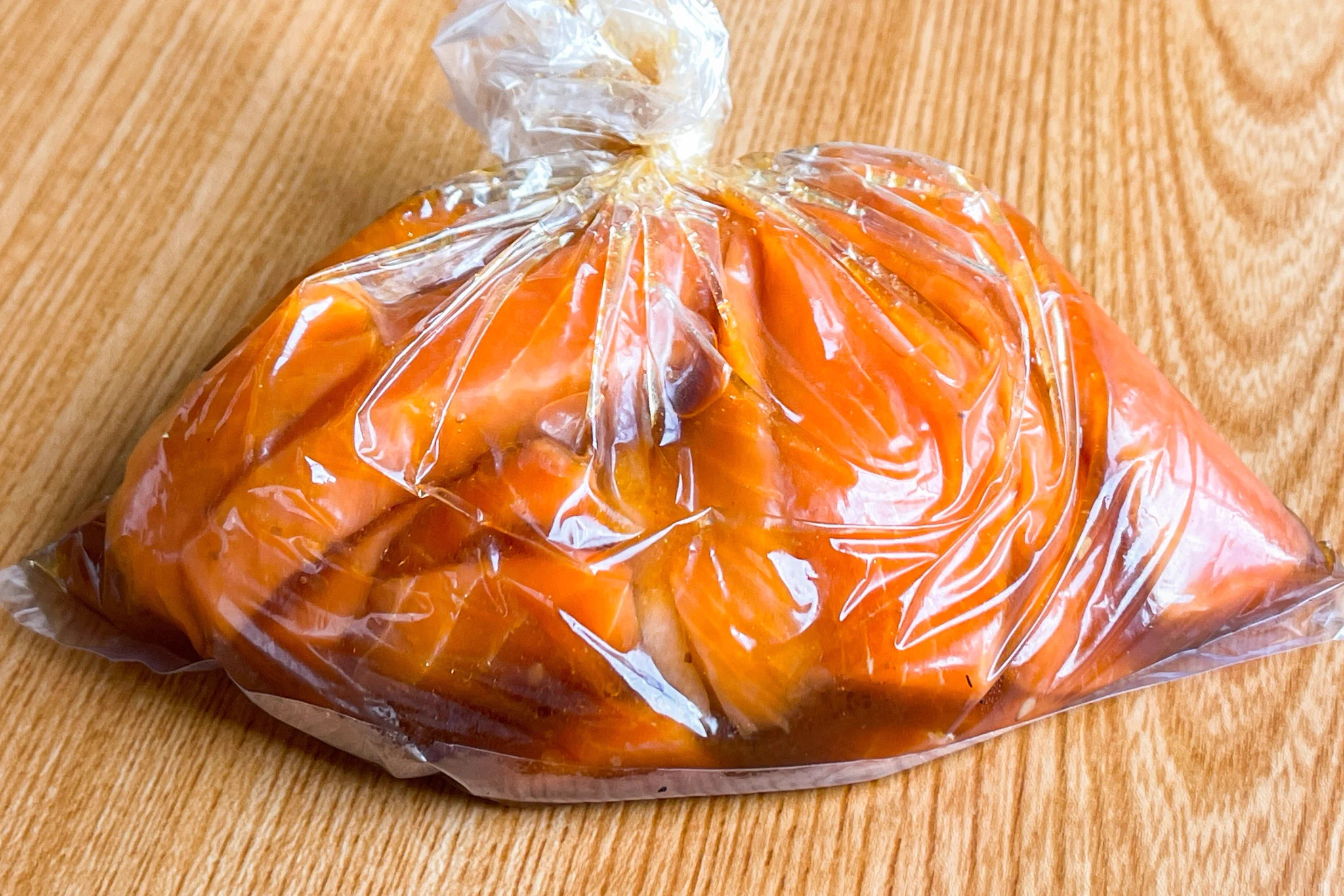 サーモン好きさんは是非！少ない材料で作れて、とっても美味しそうな丼ものレシピが話題に！