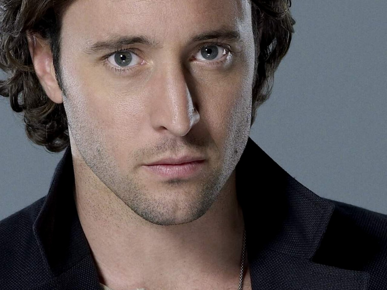 Happy 45th Birthday to 
ALEX O\ LOUGHLIN 
