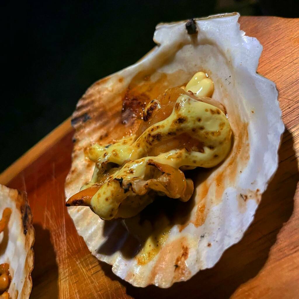marumeganehenry's tweet photo. 帆立と炙りマヨネーズ#camp #campcooking #outdoor #キャンプ #キャンプ飯 #アウトドア #帆立 https://t.co/6orpSI2jc8 https://t.co/iJxWNdaWjW