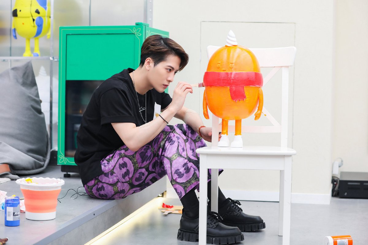 cdrama_update's tweet photo. 210824 #JacksonWang Studio weibo update
More - https://t.co/ngItKJELB1
#WangJiaer #王嘉尔
#拜托了冰箱 #PlayFridge
#GoFridge #ตู้เย็นมหาสนุก7
#王嘉尔拜托了冰箱 https://t.co/mWNeIpvjhT