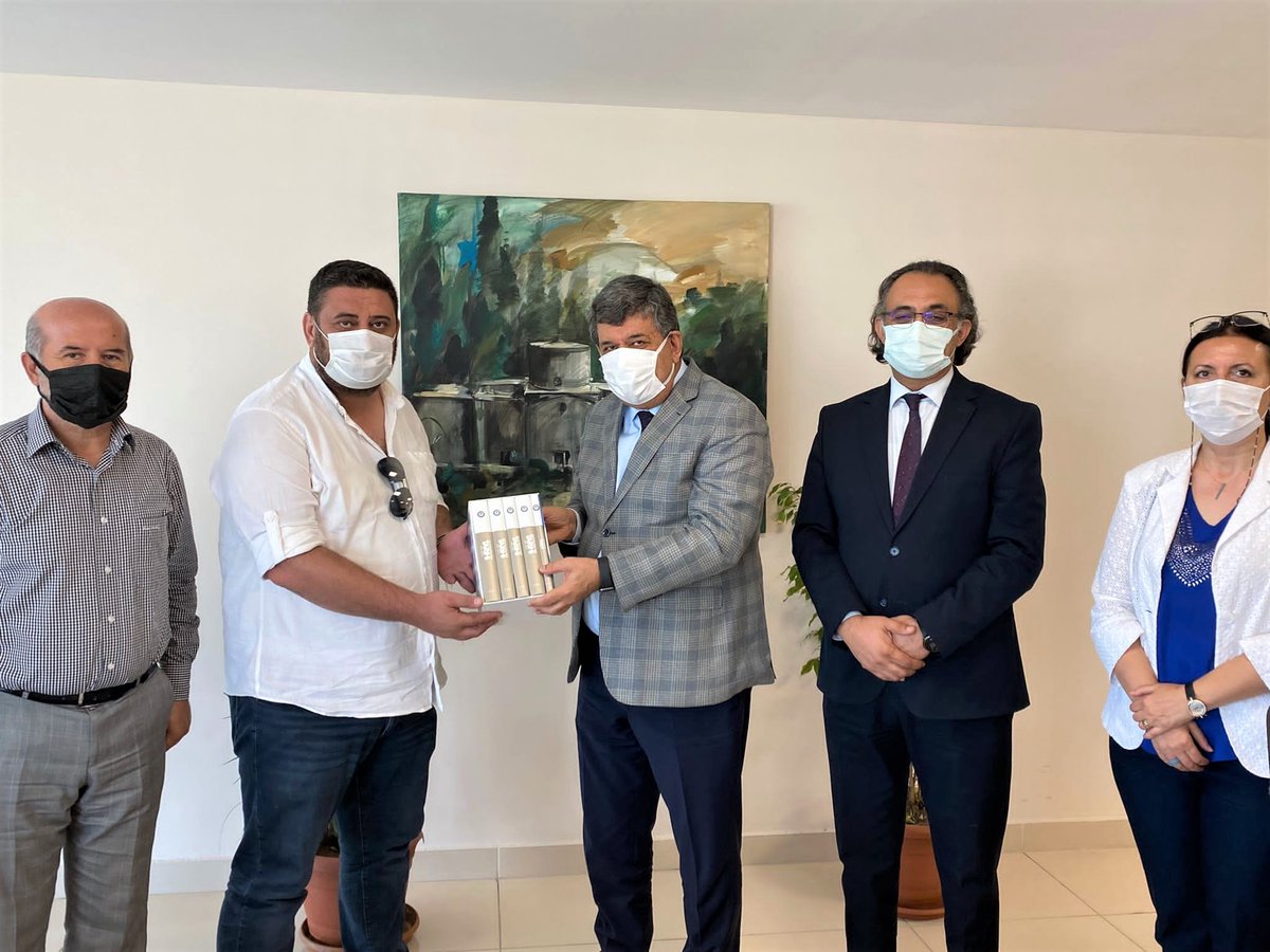 KTOKaratayLEE's tweet photo. Üniversitemiz ile Eğitimciler Birliği Sendikası arasında lisansüstü eğitime ilişkin iş birliği protokolü imzalandı.

Protokolün üniversitemiz ve @EgitimBirSen ailesine hayırlı olmasını temenni ederiz. 👏 https://t.co/9fm8s8xiTq