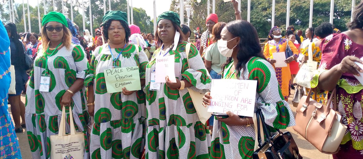 cowopem's tweet photo. Hello #Peace builders. Keep taking the lead to #BuildingBridgesofPeace @whatthewomensay @Reachoutreo @FESKamerun @girlsexcel @CanadaCameroon @CanadaCameroon @CRbuildpeace @DefyhatenowWCA @civic_watch @UnescoYaounde @sanambna @ChrisDennysUK @MambiVictorine @Camerounpeacec1 https://t.co/WoqvitFjyi