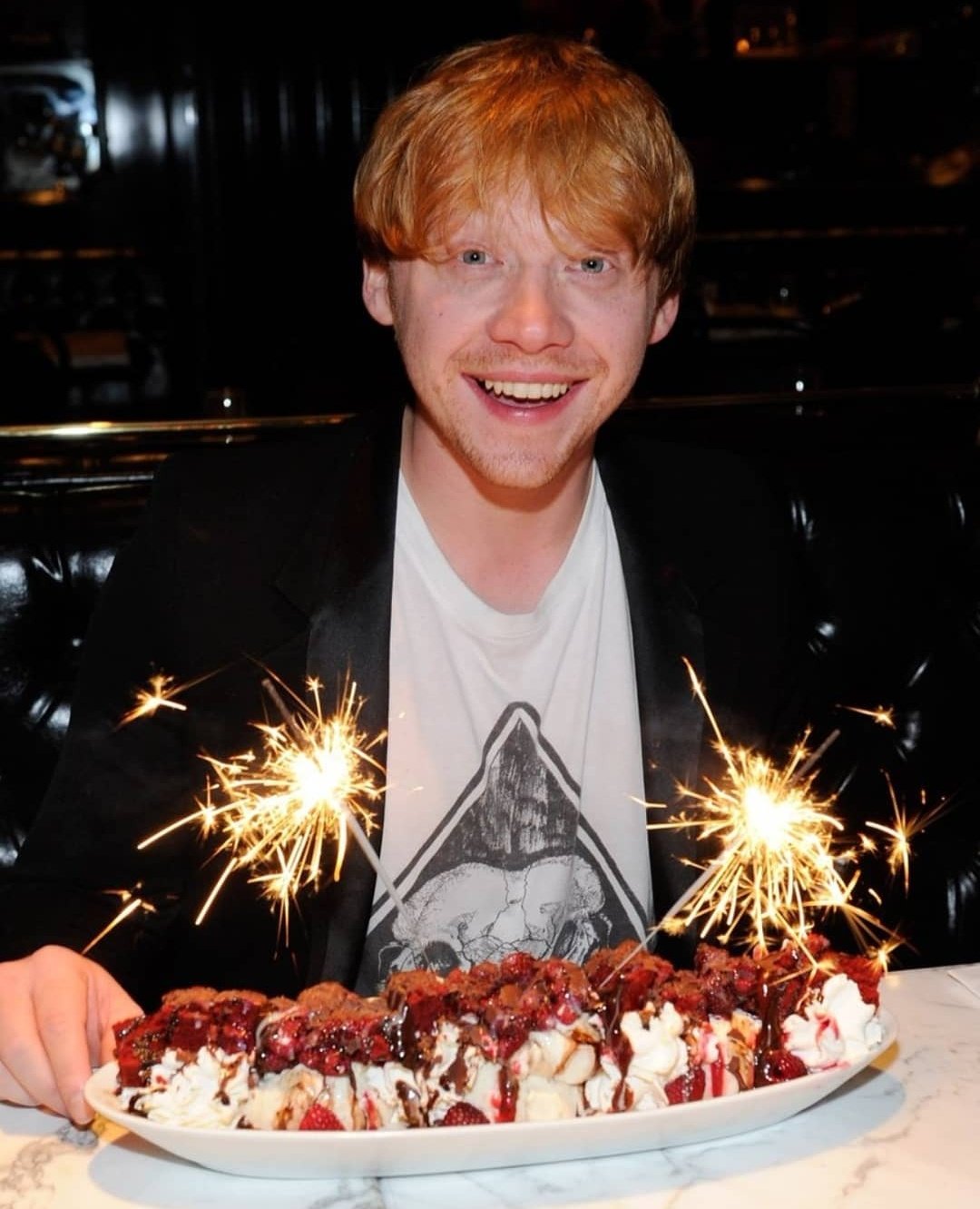 Yeayyy happy 33rd birthday Rupert Grint @ Ronald Bilius Weasley!! >.< 