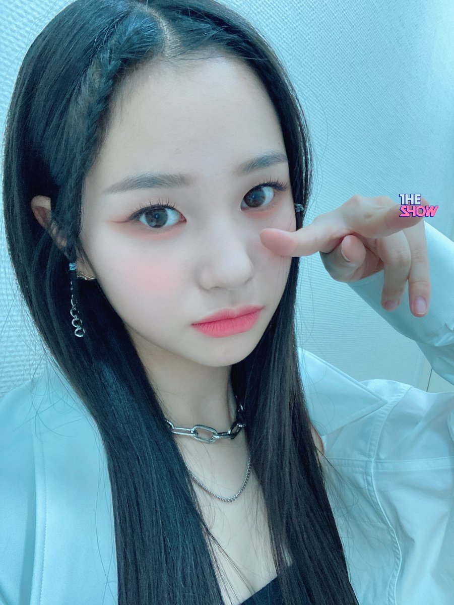 rrrorroro's tweet photo. 최신10대유행 브이 작렬하시는 https://t.co/2XAkJZyMDi
