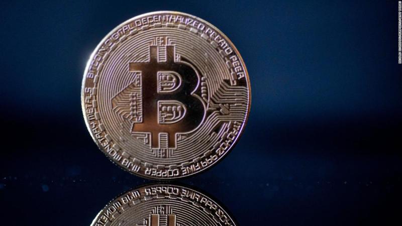Sell_Bitcoins's tweet photo. Explained: How to Buy Cryptocurrency? List of the best bitcoin exchanges online for buying BTC in India. - https://t.co/WT5HYWTxaG 
#buybitcoins2021
#sellbitcoins2021 https://t.co/b0V8wp4gVx
