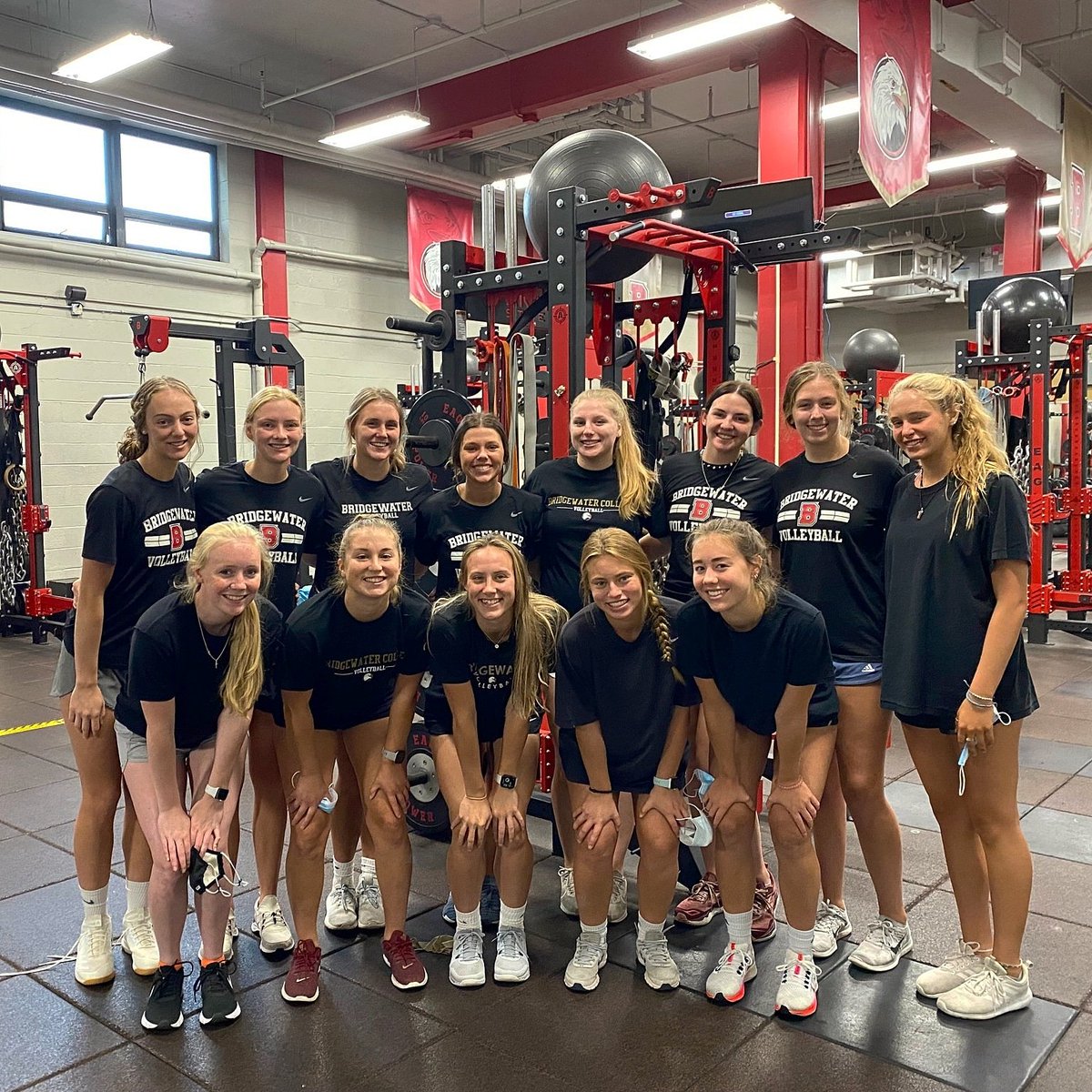 BridgewaterWVB's tweet photo. Preseason 2-a-days and today being the first day of classes aren't enough for us. BCVB getting even stronger with a morning lift! #bcvbResilient #ExcellenceBC #GritBC https://t.co/MBwnRBxyjI