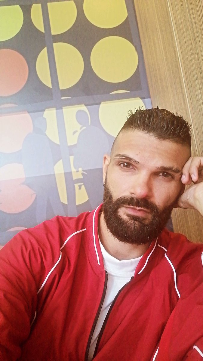 mike_massy's tweet image. مراحب ❤️
Coucou à tous !

#MikeMassy
#مايك_ماسي