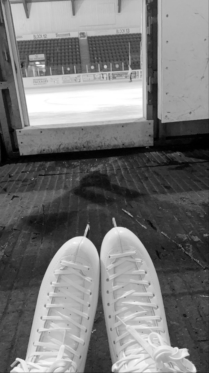 Breaking in my boots before my first lesson on Saturday ❄️⛸