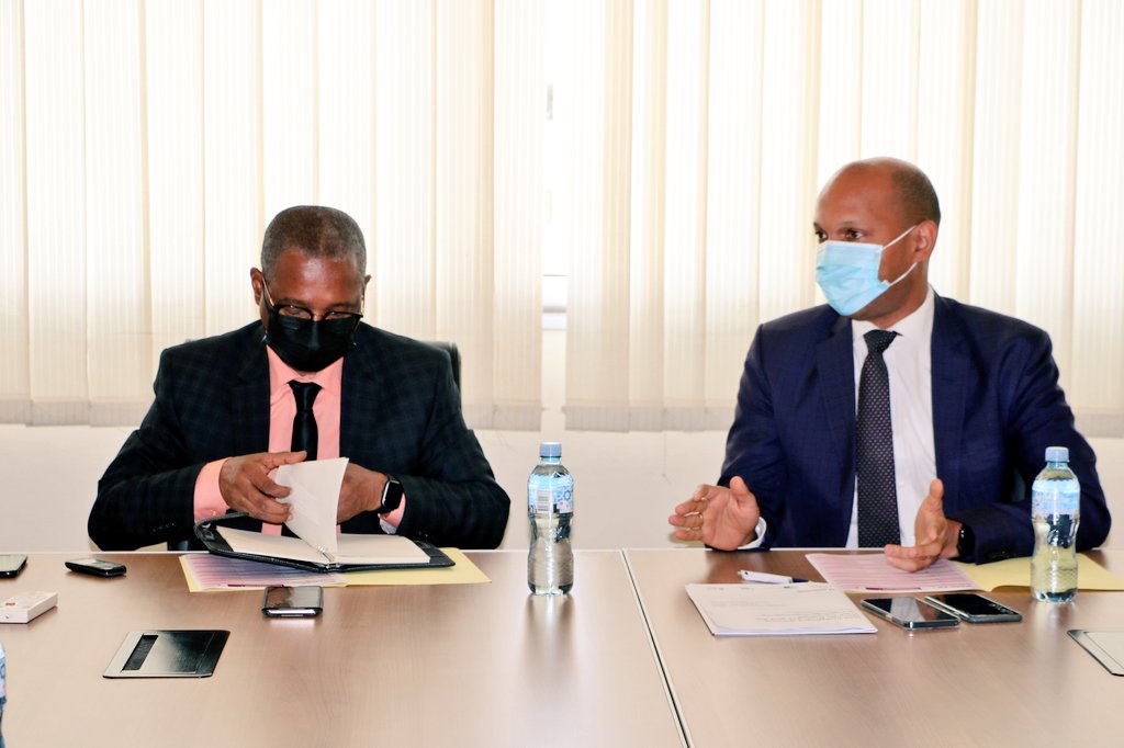 Ministère en charge des Investissements et des PPP tweet media