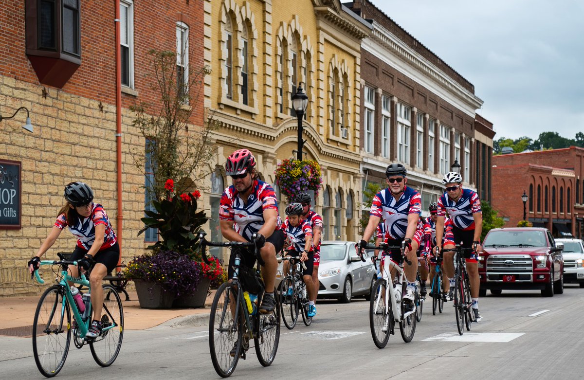 R2RProjectHero's tweet photo. Day 1 of the #GreatLakes Challenge is in the books! Minneapolis, MN to Wabasha, MN! We rode 82 miles and climbed 2533 ft. What a way to kick off an epic week! #weareprojecthero https://t.co/0Z1lKEpfag