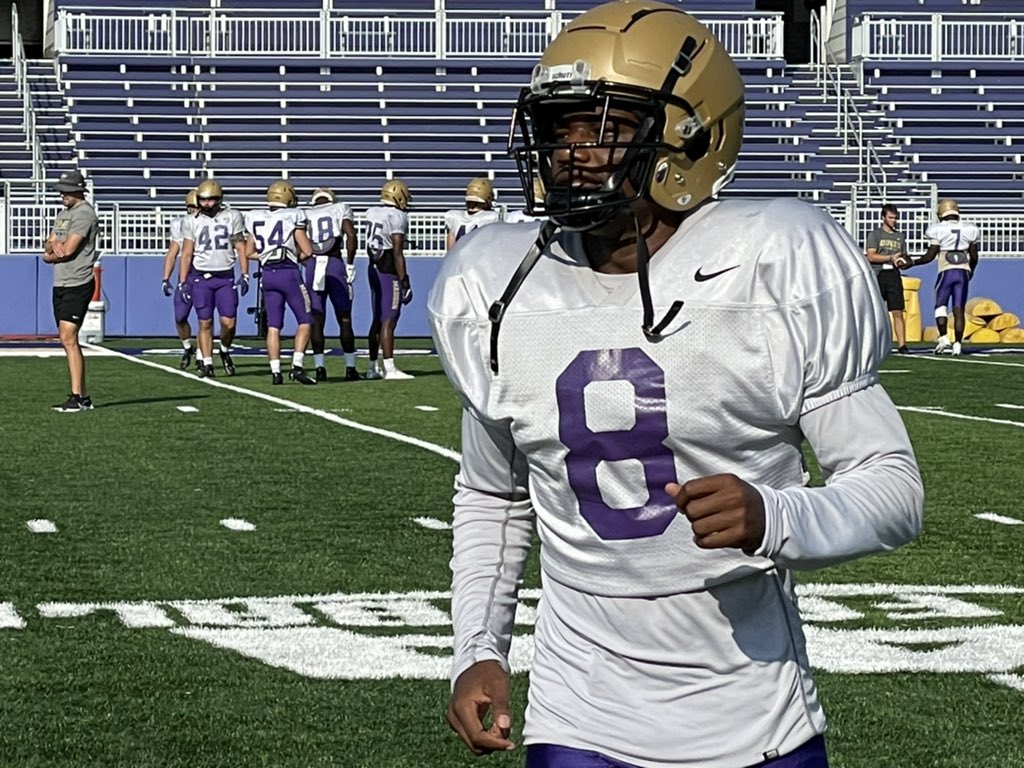 Dukes safety Wayne Davis warms up before Tuesday’s practice.