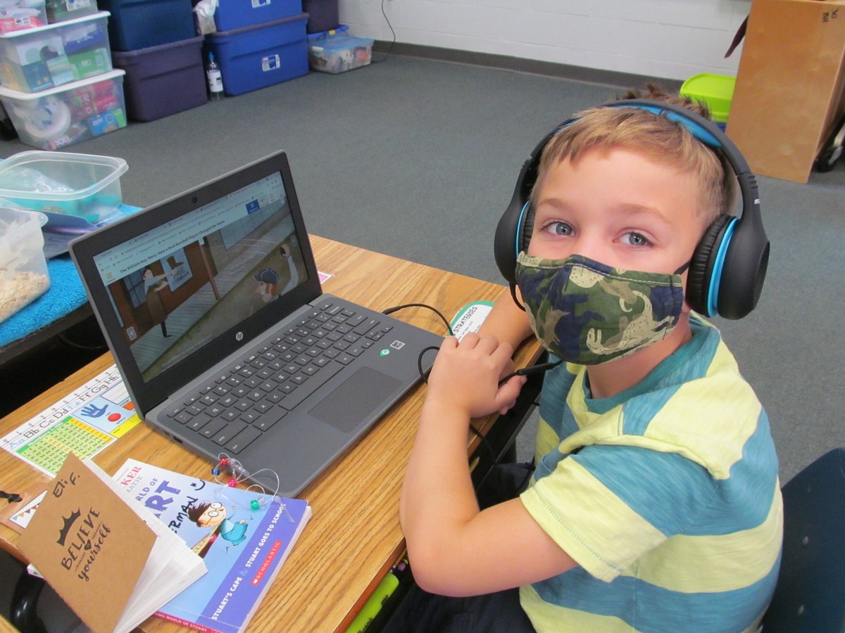 BethHalterman's tweet photo. William Hoy was an AMAZING baseball⚾️🧢 hero we read about today.  His courage inspired us!  We proudly logged on and found this assignment in our Into Reading! #TechRockstars https://t.co/LK6FPFicNJ