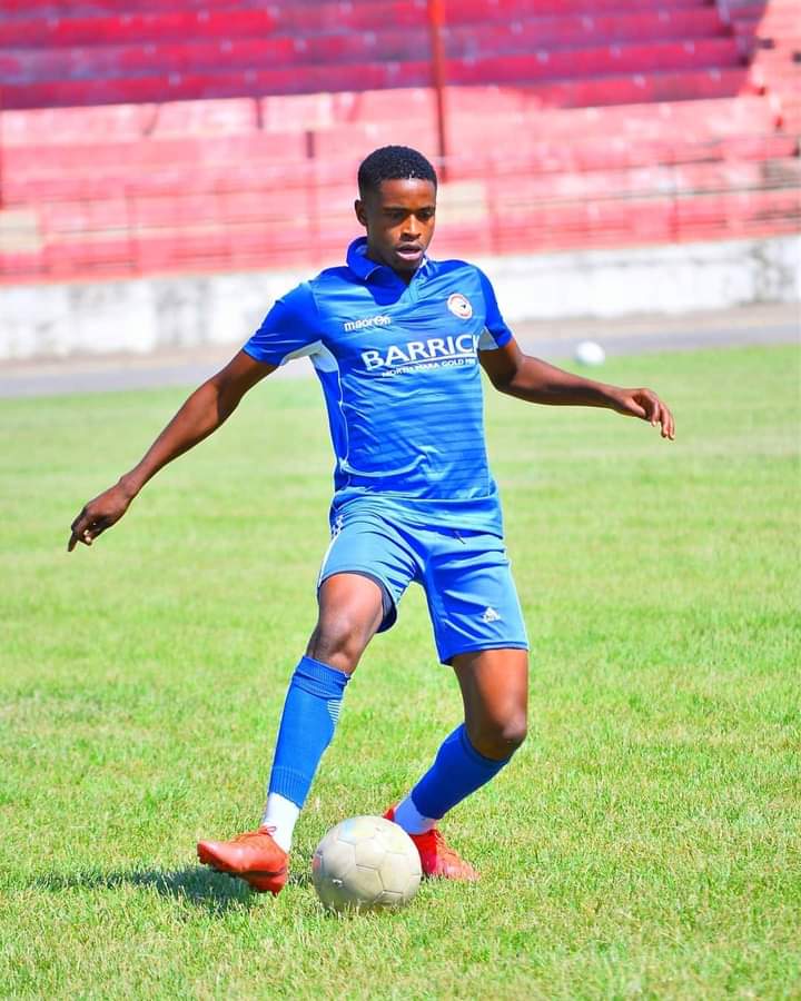 mbondatz's tweet photo. Beki wa kulia wa klabu ya Simba, David Kameta Duchu ameshajiunga na klabu ya Biashara United ya Mara kwa mkopo wa msimu mmoja. Biashara United msimu huu itashiriki kombe la shirikisho Barani Afrika (CAF Confederation Cup). https://t.co/GZyOKeRi5V
