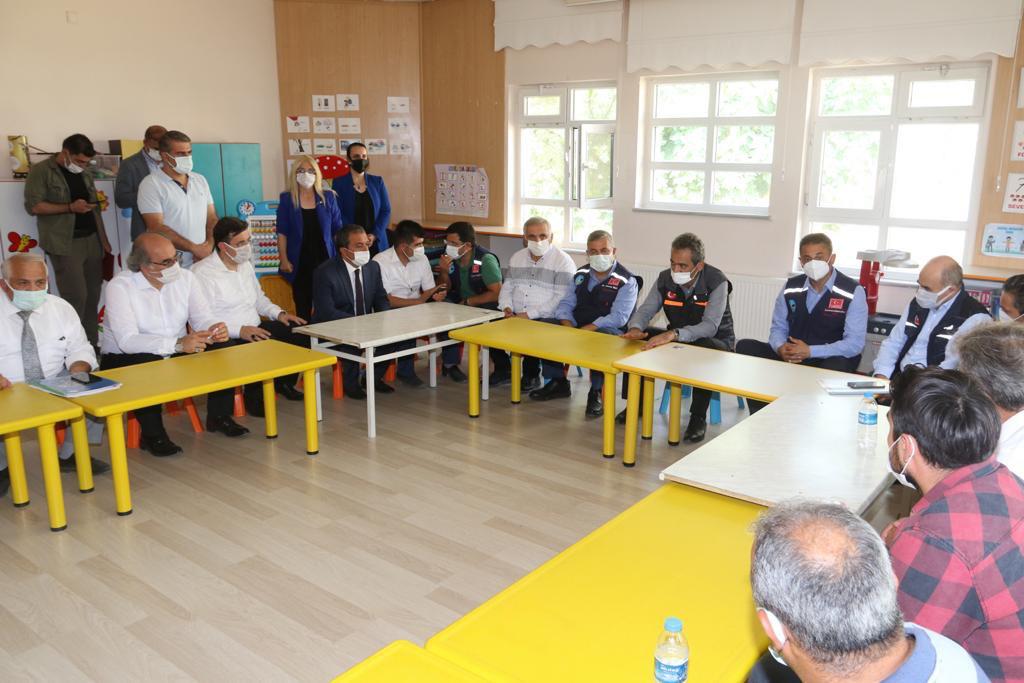 <a href="/sinopilmem/">Sinop Milli Eğitim Müdürlüğü</a> @Ayancik57_MEM Okulumuzda sel felaketinde etkilenen öğrenci ve velilerimize İl ve İlçe Milli Eğitim Müdürlüğümüzün planlaması ile psikososyal destek etkinlikleri yapılmıştır.Milli Eğitim Bakanımız Sayın Mahmut ÖZER'in ziyareti bizleri onurlandırdı.