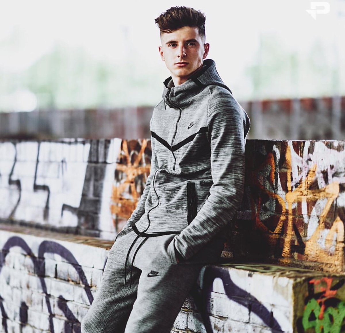 I killed the prom queen - beloved (2014). I killed the player of the academy. Фильм игрок олтман. I killed the player of the academy. I killed the player of the academy.