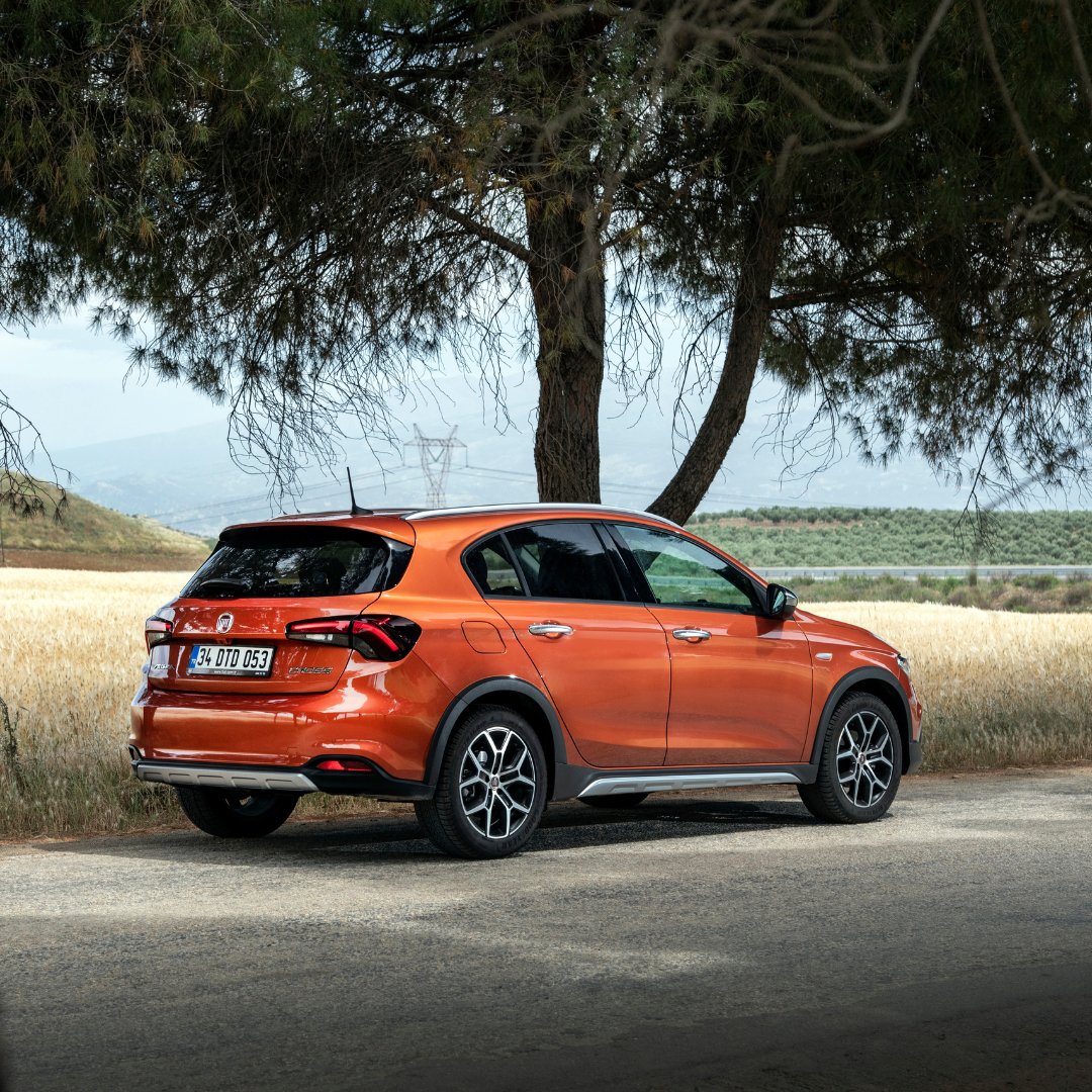 Karartılmış arka cam, full LED ön ve arka farlar ve alaşım jantlar! Olay değiştiren tüm özellikleri ile #FiatEgeaCross yeni gözdeniz.
gulanfiat.com.tr - 444 6 873

Fiat Gülan - Farkınız Burada!
#Fiat #FiatTürkiye #Tofaş #FiatGülan #Sancaktepe #İstanbul