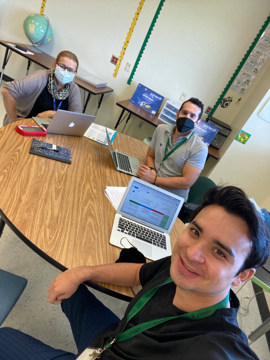 Good #collaboration with my 4th grade team <a href="/HBGonzalezPLA/">Henry B. Gonzalez PL Academy</a> #hbg_senators