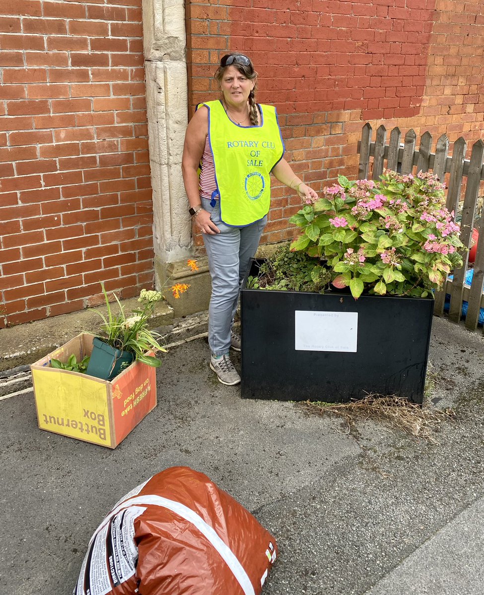 Karen Wroe tweet media