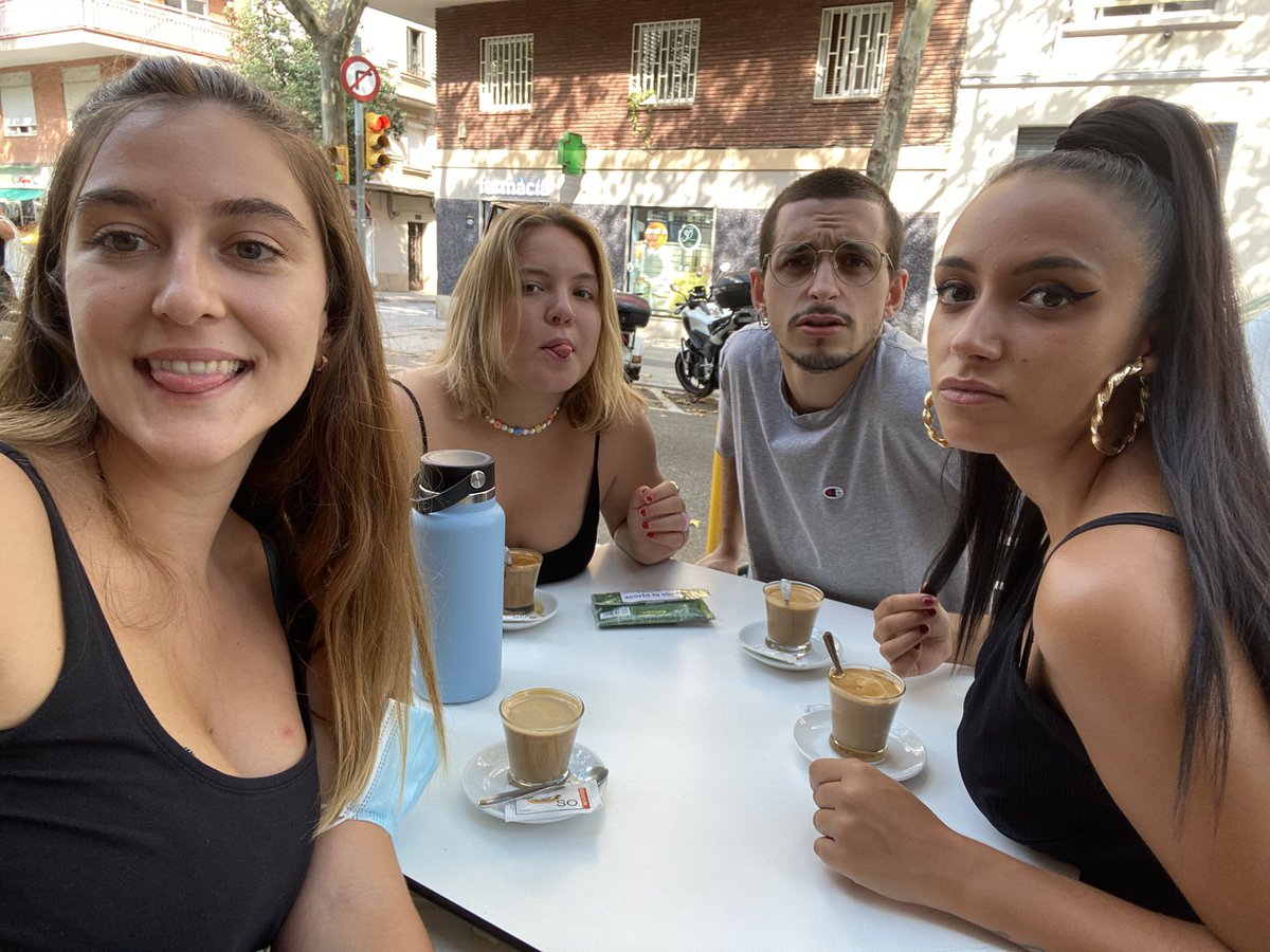 Hemos vuelto zorras