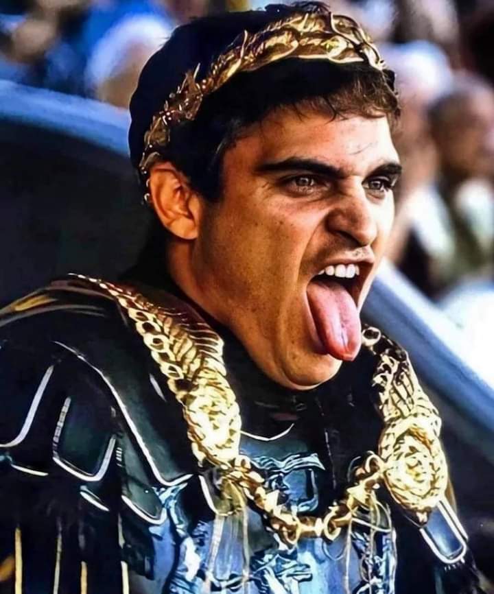 MarvinErazo19's tweet photo. ..Ya #Netflix está planeando serie biográfica #Bukele y su "legado" en #ElSalvador y sólo hay un actor capaz de interpretar semejante papelón.. @JoaqPhoenix https://t.co/uas2glF8iL