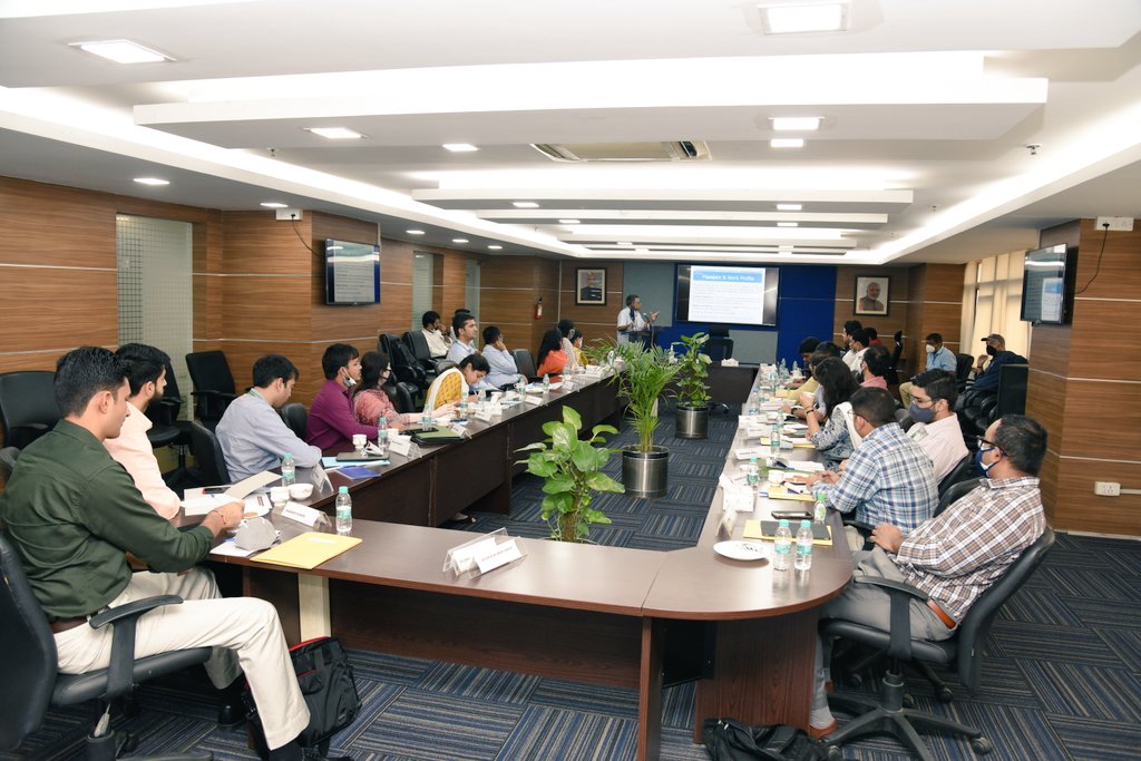 iis_now's tweet image. In an engaging session today, Sh. @snambudiripad, ADG, EMMC, NMW & @IIMC_India briefed us on the functioning and significance of Electronic Media Monitoring Centre and New Media Wing, @MIB_India.
#IISTraining
#newmedia