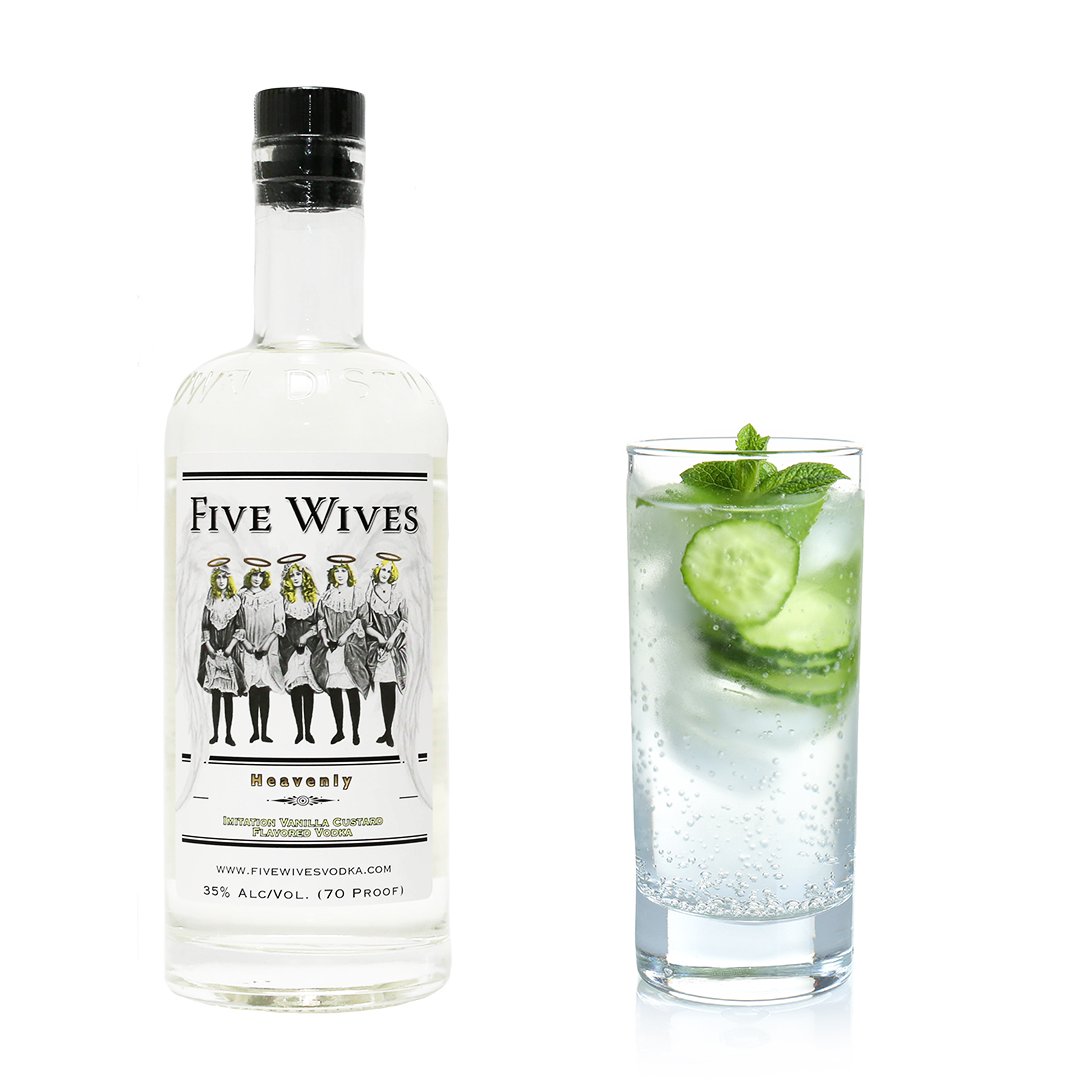 FiveWivesVodka's tweet photo. Relax and get refreshed with this cucumber mint recipe featuring #FiveWivesVodka! https://t.co/7AUfaMXDVo