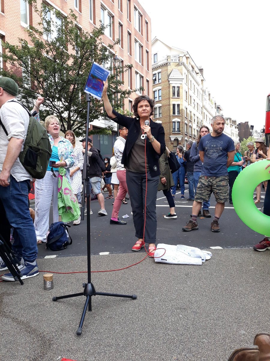 Why is a world-famous economist like @KateRaworth addressing the crowds at the #ImpossibleRebellion?

Because she knows how much shit we're in, and she knows how to address it #ExtinctionRebellion