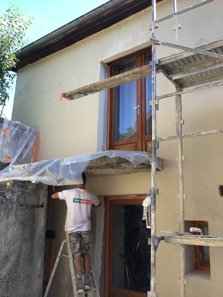 ROCKWOOL_France's tweet photo. 🏗️ [FLASH #CHANTIER]
Une belle #rénovation d'une #maisons individuelle dans la commune de Passins (38).
#Isolation façade : panneaux en #lainederoche Ecorock Duo en épaisseur 130mm pour R=3.70
Enduit : #PAREX
Bravo aux équipes #CFConcept  !
#isolationfaçade #rockwool #ITE https://t.co/BEJelMS8Om
