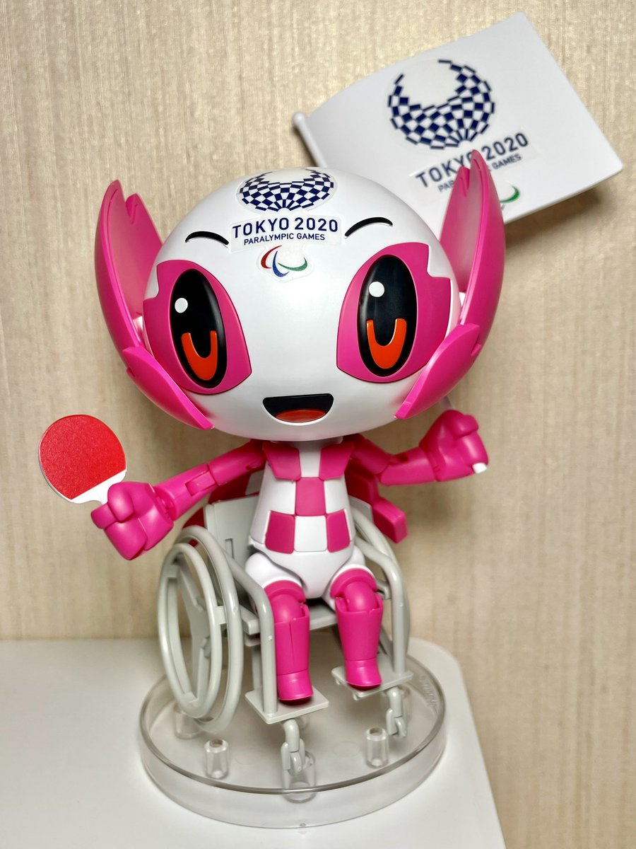 joystick_car's tweet photo. 完成しましたー！🏓
キャラクターは可動式で 立ちポーズも車椅子も選べ わりと自由なアクションが取れます。頭が大きくバランスは取りづらいかも🤥
そもそも購入目的が車椅子模型パーツが欲しかっただけという😅笑
コレクション増えました♿️✨

#車椅子 #プラモデル
#パラリンピック   #ソメイティ https://t.co/jjzQmtGB18