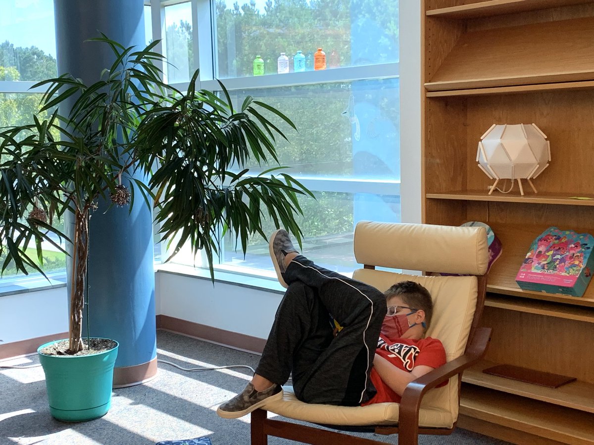 Centennial Campus Magnet Middle School Library tweet media