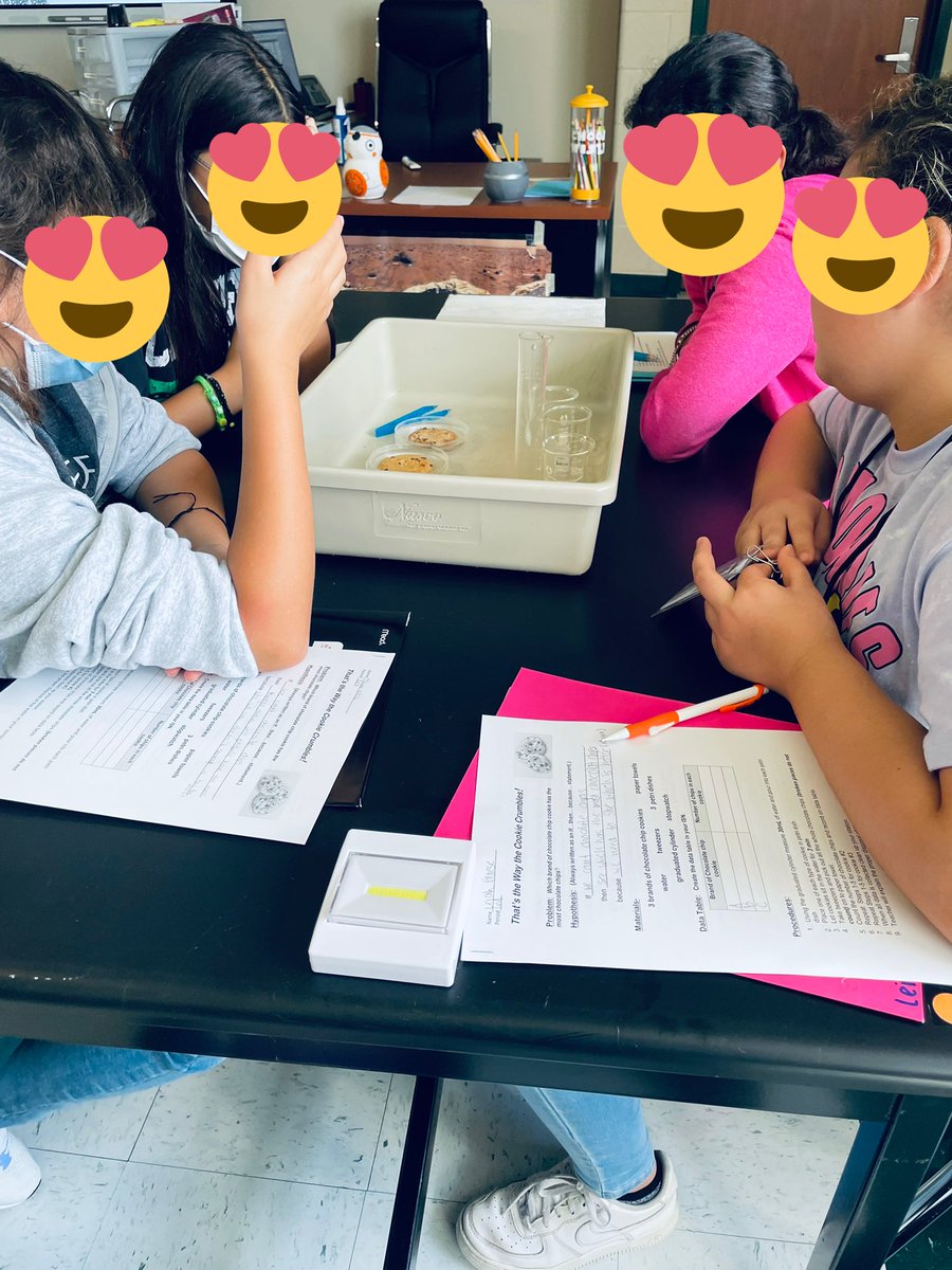 kpwell's tweet photo. CJH 6th Science Ss “doing” science with the “Cookie Crumbles Lab” in Mrs. Johnson, Mrs. Bai and Mr. Pata’s classes.  Way to go science Colts!!  #HorsePower 
@CardiffColts @SecScienceKISD @charter2005 https://t.co/olR5LWIGoM