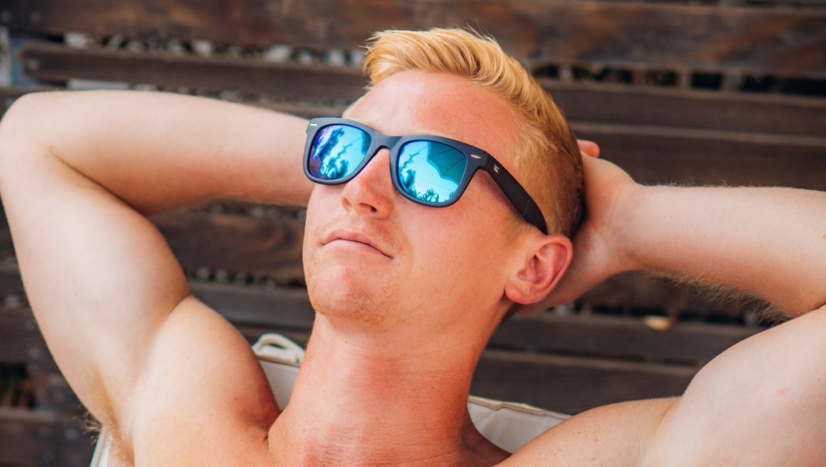 foldies's tweet photo. Introducing a new Classic. Welcome the V² featuring a better overall fit and new colors. We may have just perfected folding sunglasses https://t.co/p7mVi5WXRy