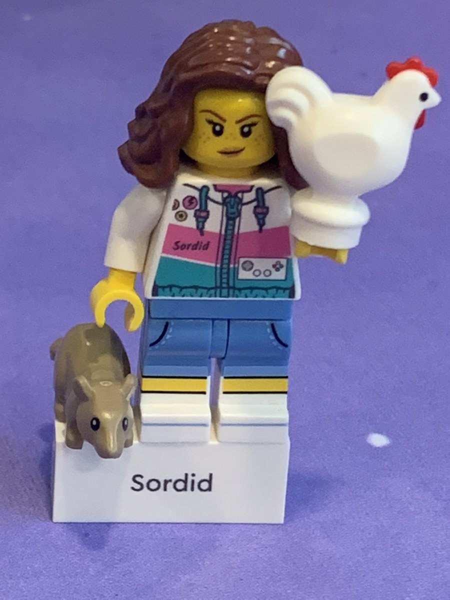 sordidlyspeakin's tweet photo. I made myself a little birthday souvenir at @Lego_NewYork using their #buildamini design lab.  I may have taken an extra accessory… https://t.co/fDUKcsxyYu