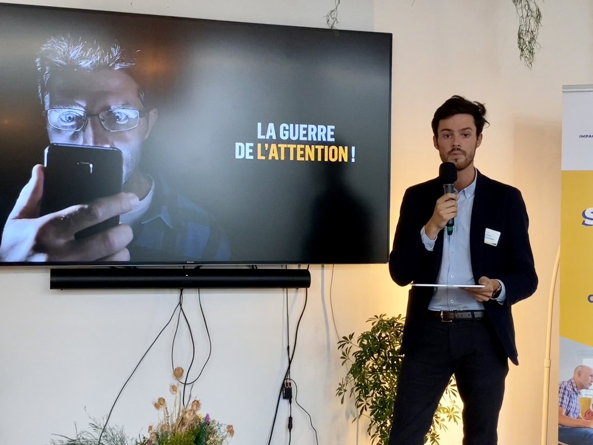 VPagnon's tweet photo. #BootcampFrenchIoT | ❝Le pitch, c'est la bande annonce de votre idée. Comme pour un film, il doit donner envie d'en savoir plus sans être un résumé !❞ @seb_bernard et ses équipes @zepresenters livrent les clés de l'Art du Pitch aux #startups #FrenchIoT @GroupeLaPoste @Docapost https://t.co/zhLocATZMd