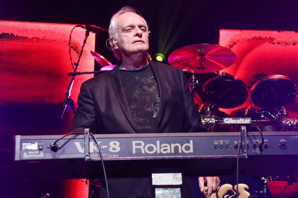 "These are his unfeigned emotions and feelings, in sound"

Read this fantastic review of Tony Kaye's End Of Innocence by The Spirit of Progressive Rock!

spirit.rocks/2021/08/24/cd-…