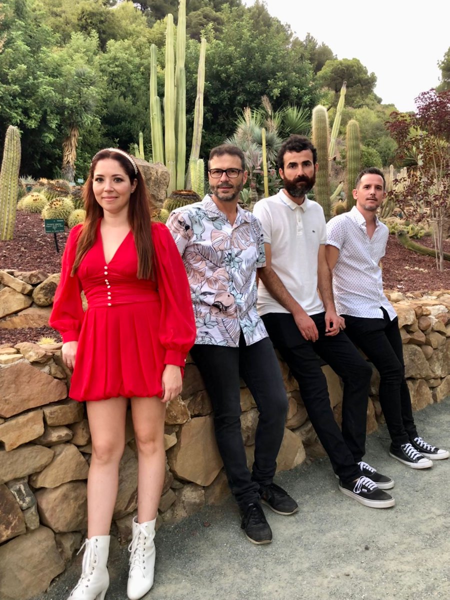 ¡Así arrancaba ayer el #BrisaFestival2021 con <a href="/AristaFiera/">Arista Fiera</a>! 💫 
Viajando a otra dimensión en un entorno espectacular 🌵🚀