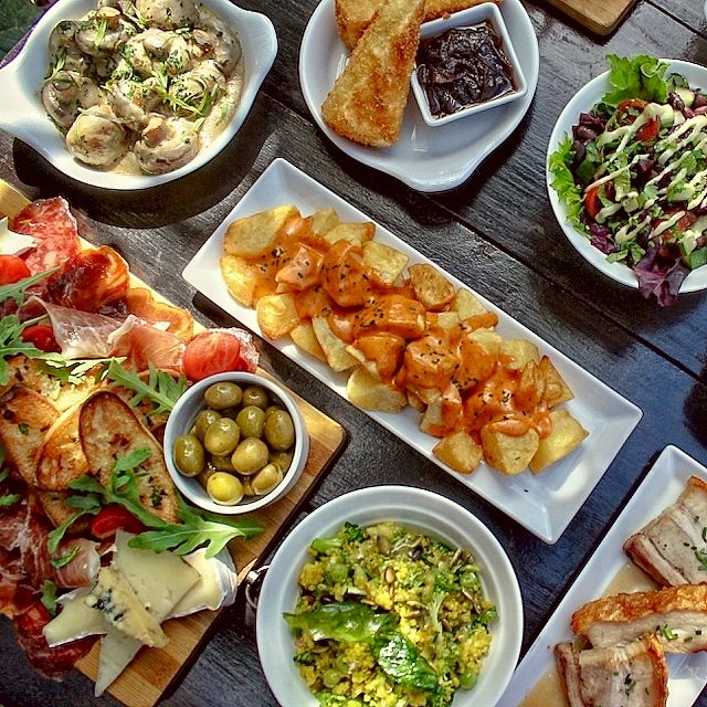 tapasibiza's tweet photo. Mid Week Feast Anyone???
Tapas Ibiza for all your tapas indulgence needs, since 2012
#feast #tapas #tapasibiza #sharingfood #sharing #tablas #jamon #cheese #foodies #hiddengem #madewithlove #since2012 #makingmemories #since2012 #tapasfeast #friends #family #flavoursensation https://t.co/Sl8CaL66az