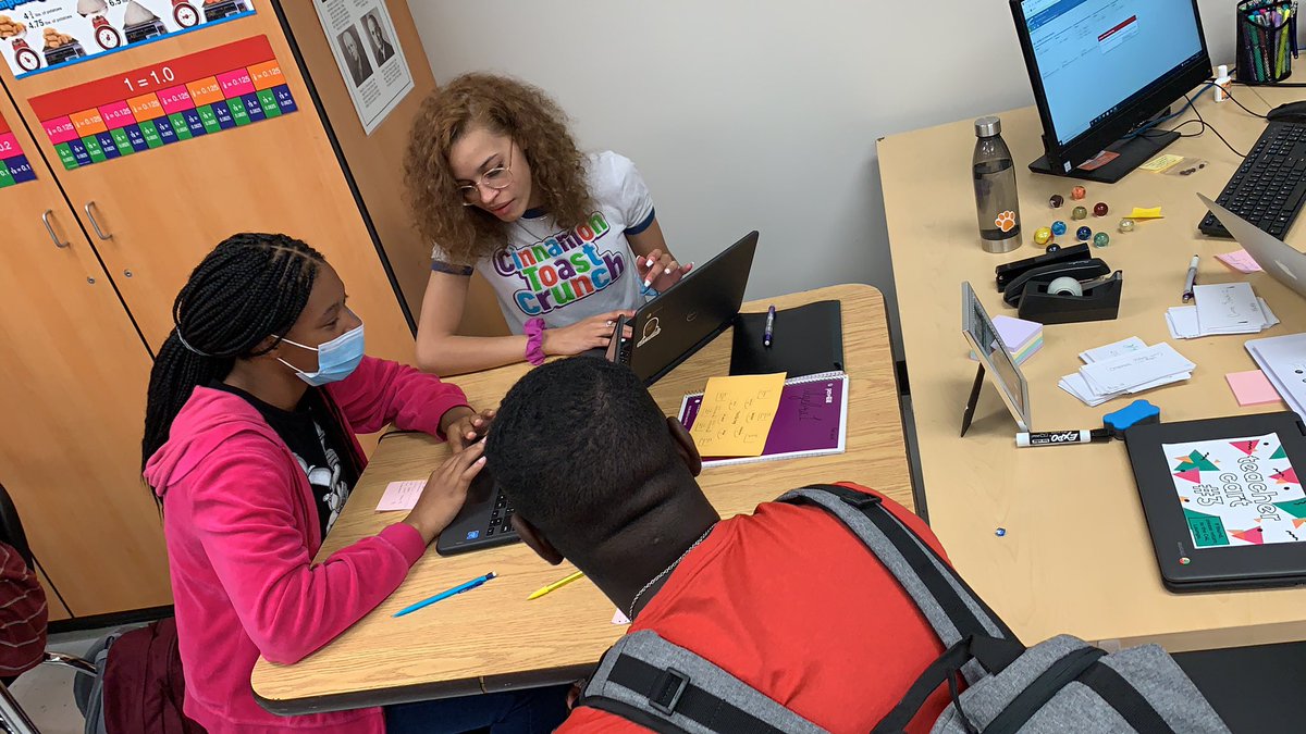 Loved seeing student collaboration with <a href="/Desmos/">Desmos</a> and <a href="/wizerme/">Wizer.me</a> in Algebra 1 <a href="/RoyseCityHS/">Royse City HS</a> #teamrchs  #bulldogpride #rcisdjoy