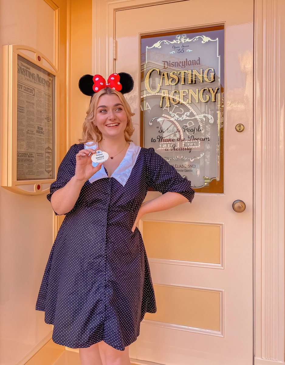 maggiekingdom's tweet photo. AHHHH I WORK AT THE DISNEYLAND RESORT I CANT BELIEVE THIS IS REAL LIFE AND I CANT BELIEVE I HAD TO WAIT THREE WEEKS TO TAKE THESE PICTURES!!! https://t.co/OJxy8hqd61