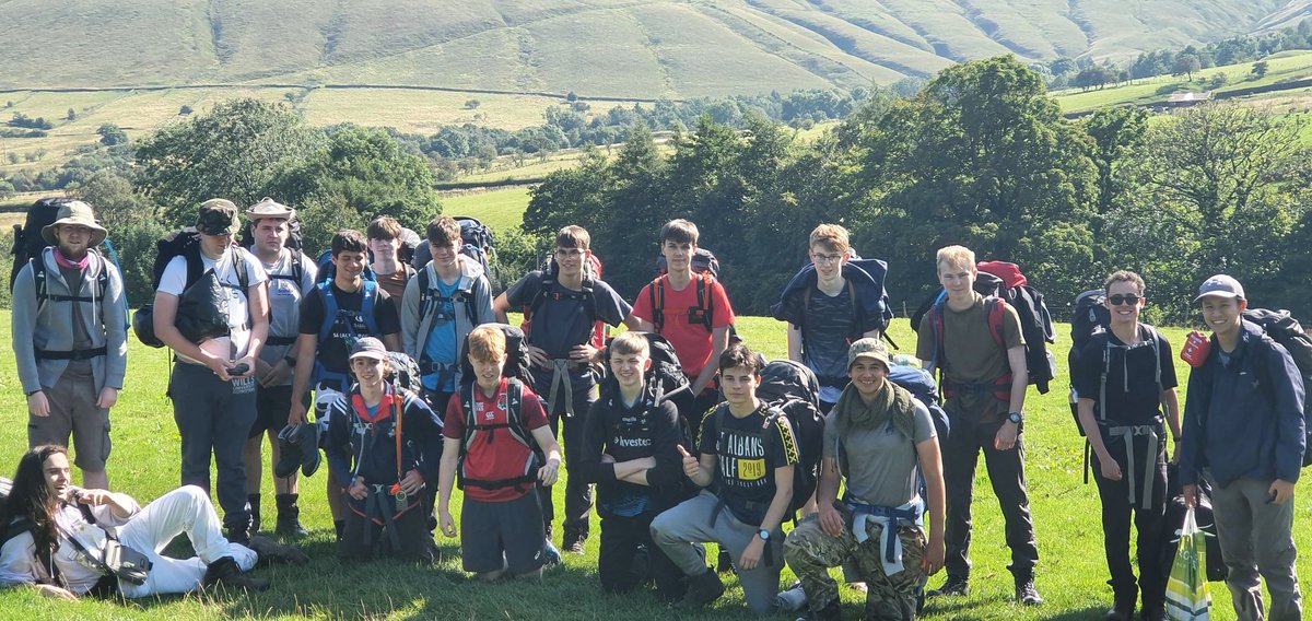 StColumbasTrips's tweet photo. Today was the start of our @DofE Gold Qualifying Expedition, which sees 18 #SCC6thForm students hiking through the @peakdistrict for the next 4 days.
Here are some photos from from yesterday and this morning, as they got ready to set off! https://t.co/8Wyzt9XxiR