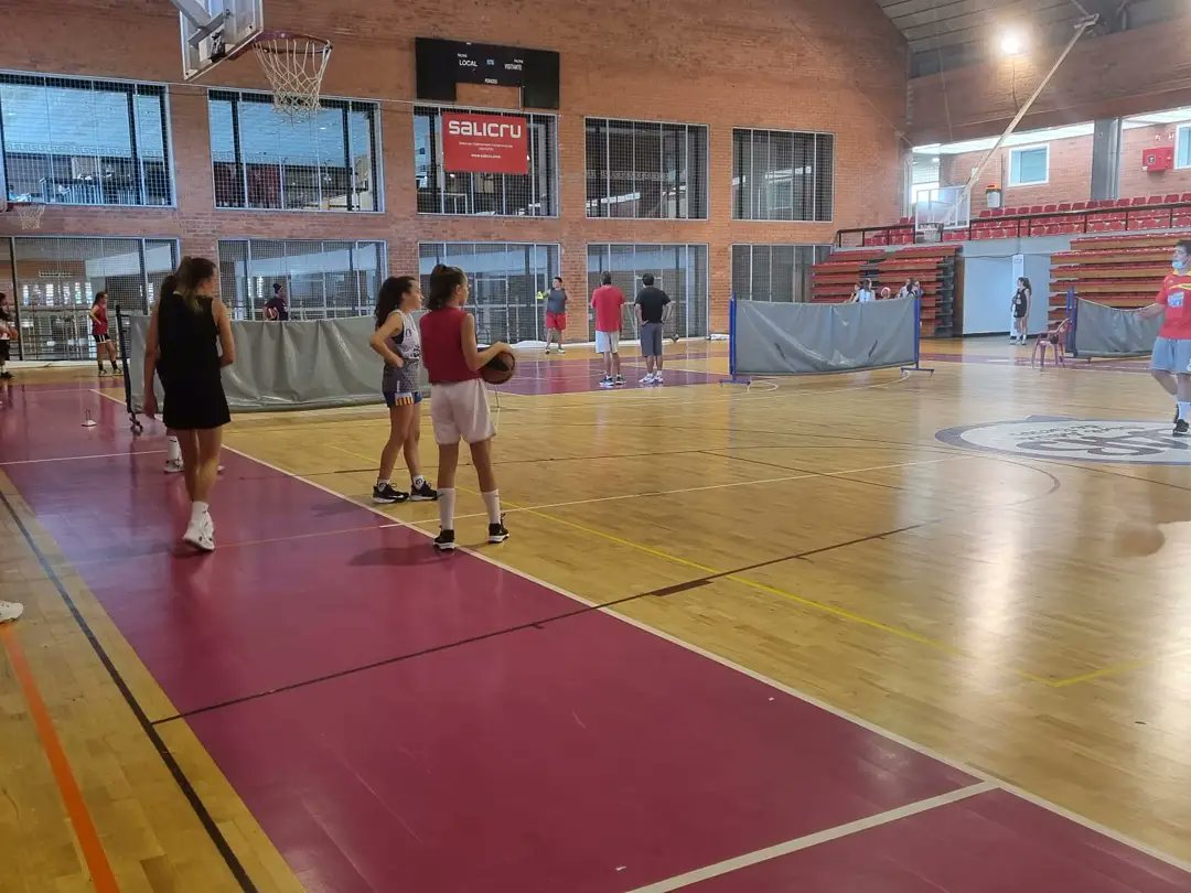 Bàsquet Femení Sant Adrià (FSA) 💜 tweet media