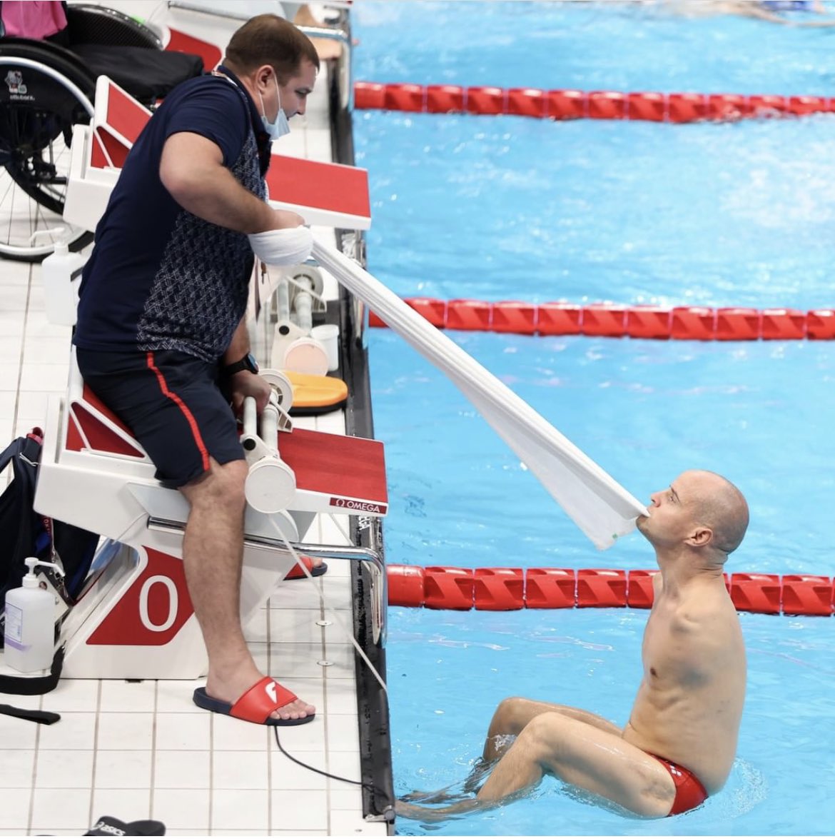 Una imagen que habla por sí sola. 
¡Que viva el deporte!

¡Muchísima suerte a la delegación española en los Juegos Paralímpicos!

Y después de ver esto, nosotros… 
¿qué excusa nos podemos poner?