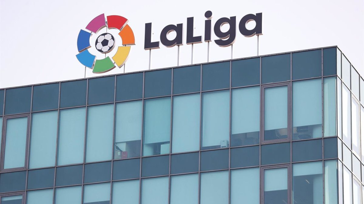 💥 ÚLTIMA HORA | Nota informativa de <a href="/LaLiga/">LALIGA</a> sobre la "decisión unilateral de la <a href="/FIFAcom/">FIFA</a>" de aumentar el período internacional

🤝 "<a href="/LaLiga/">LALIGA</a> apoyará la decisión de los clubes españoles de no liberar a sus jugadores pertenecientes a las selecciones de <a href="/CONMEBOL/">CONMEBOL.com</a>"

#LaLigaSantander
