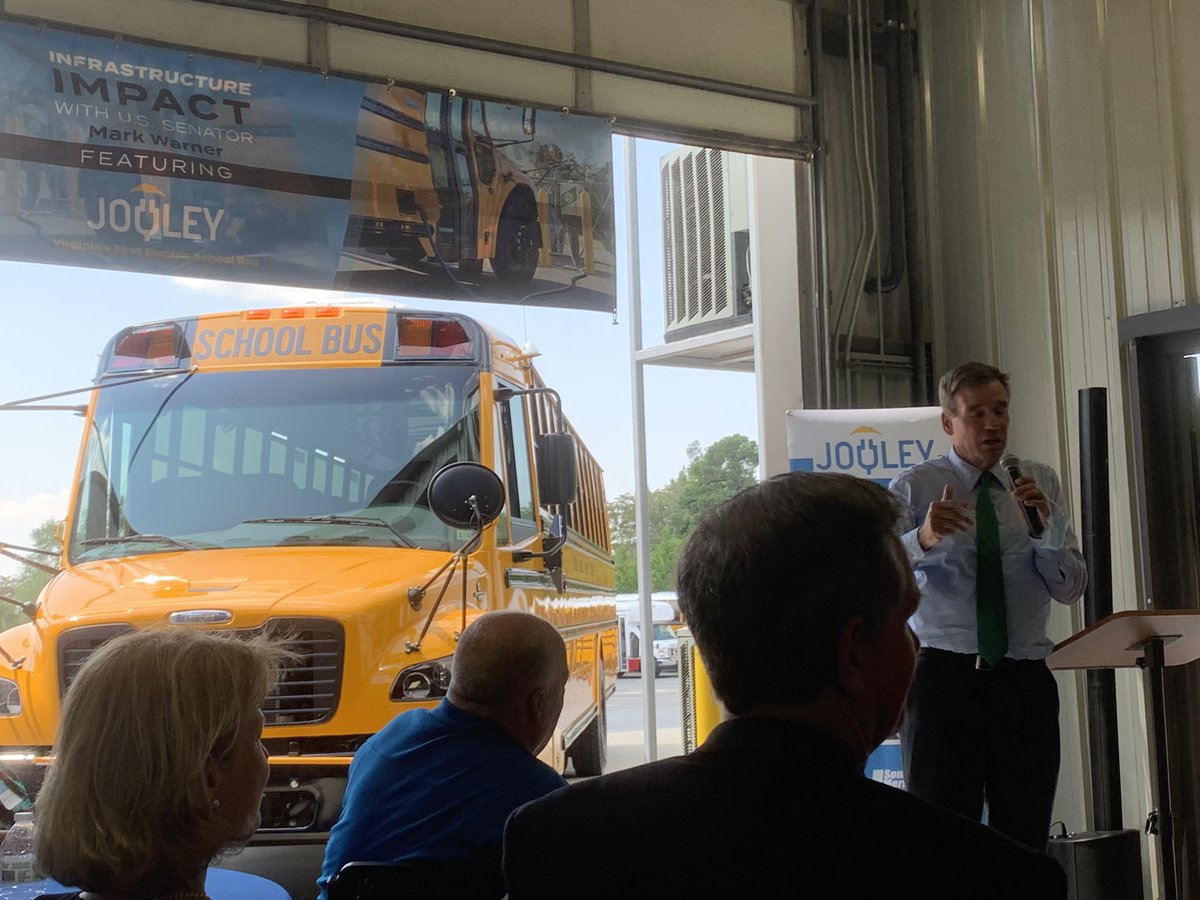 Mark Warner: “put our people back to work, increase our efficiency, put $47 billion in resiliency and $66 billion for rail and expand it” “we are changing mobility, and the future is electric or low carbon vehicles” “$5 billion for buses $2.5 billion for electric stations” 🇺🇸