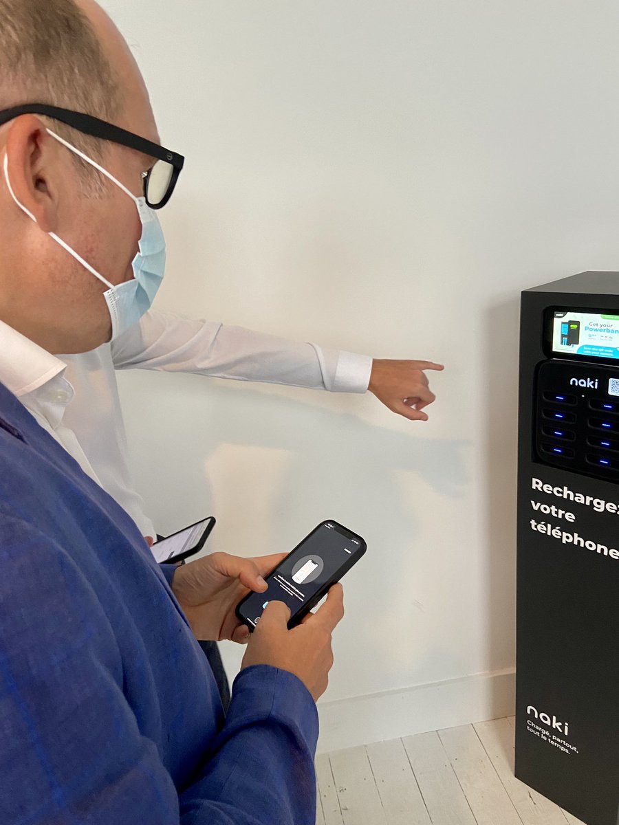 Découverte de <a href="/NakiPower/">Naki Power</a>, chouette concept à Bruxelles qui vous permet de recharger vos batteries à tout moment en ville.
Merci à l’équipe de m’avoir invité pour découvrir leur projet 👌