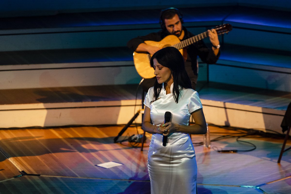 BerlinPhil's tweet image. ✨💃 Portugiesische Emotionen, gestern im Kammermusiksaal mit der »Queen of Fado« Ana Moura! 

Unsere #WelcomeBackWeek läuft noch bis zum 26. August – Tickets: berliner-philharmoniker.de/welcome-back-w…