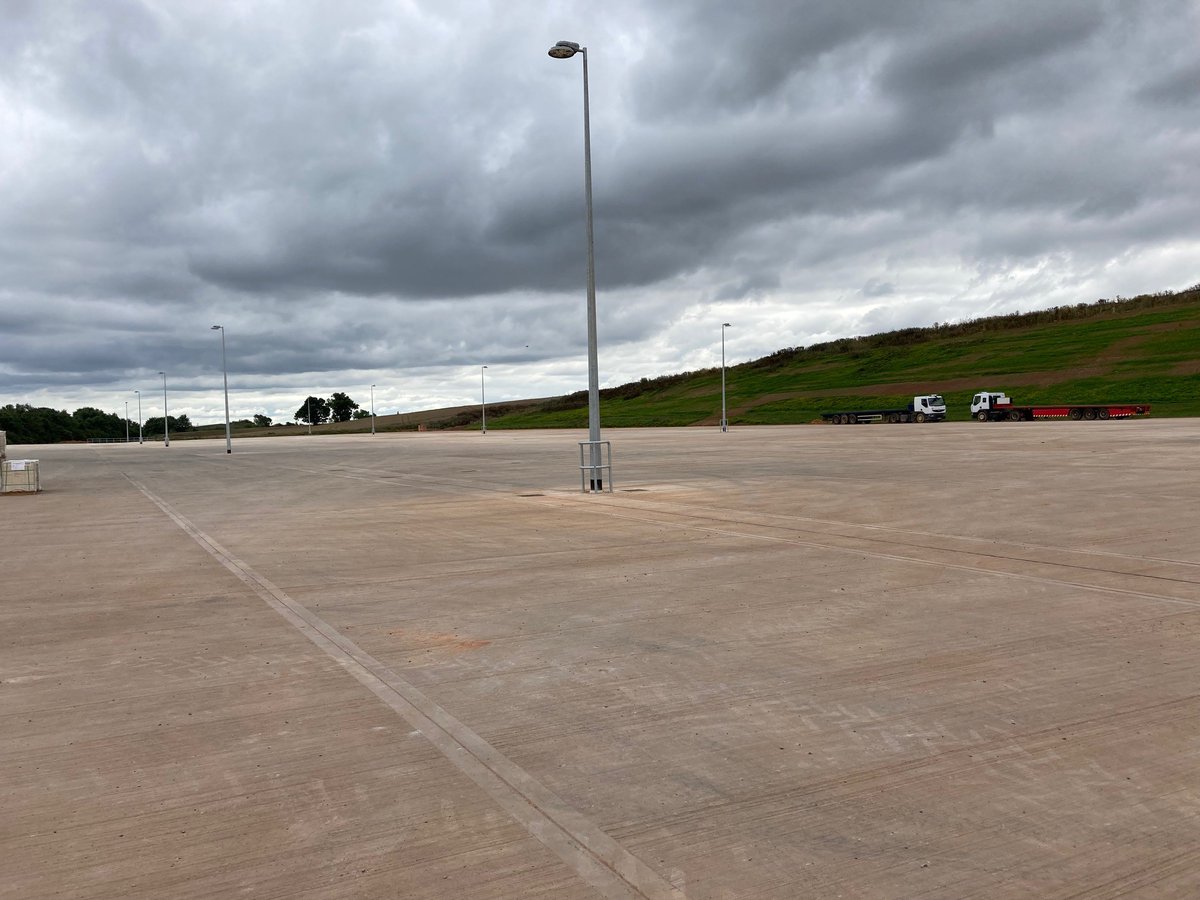 ForterraUK's tweet photo. Today we laid the first brick for 1 of 2 kilns at our Desford site - they'll fire enough bricks to build 24,000 family homes &amp; deliver market-leading sustainability credentials. The new stock yard could double as an airport runway! https://t.co/5iUjrP0Opy #KeepingBritainBuilding https://t.co/OoN5lmP0Kg