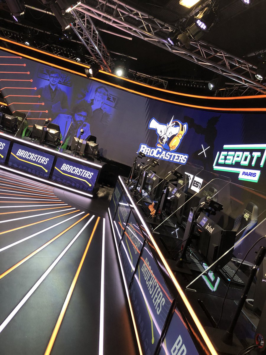 Mama cette scène 🥵

On va pouvoir en profiter grâce à l’<a href="/espotparis/">ESpot</a> et avec des Brocasters ! 

Ça commence à 20h sur ma chaîne twitch et celle des potos sur place !

Twitch.tv/Itaah