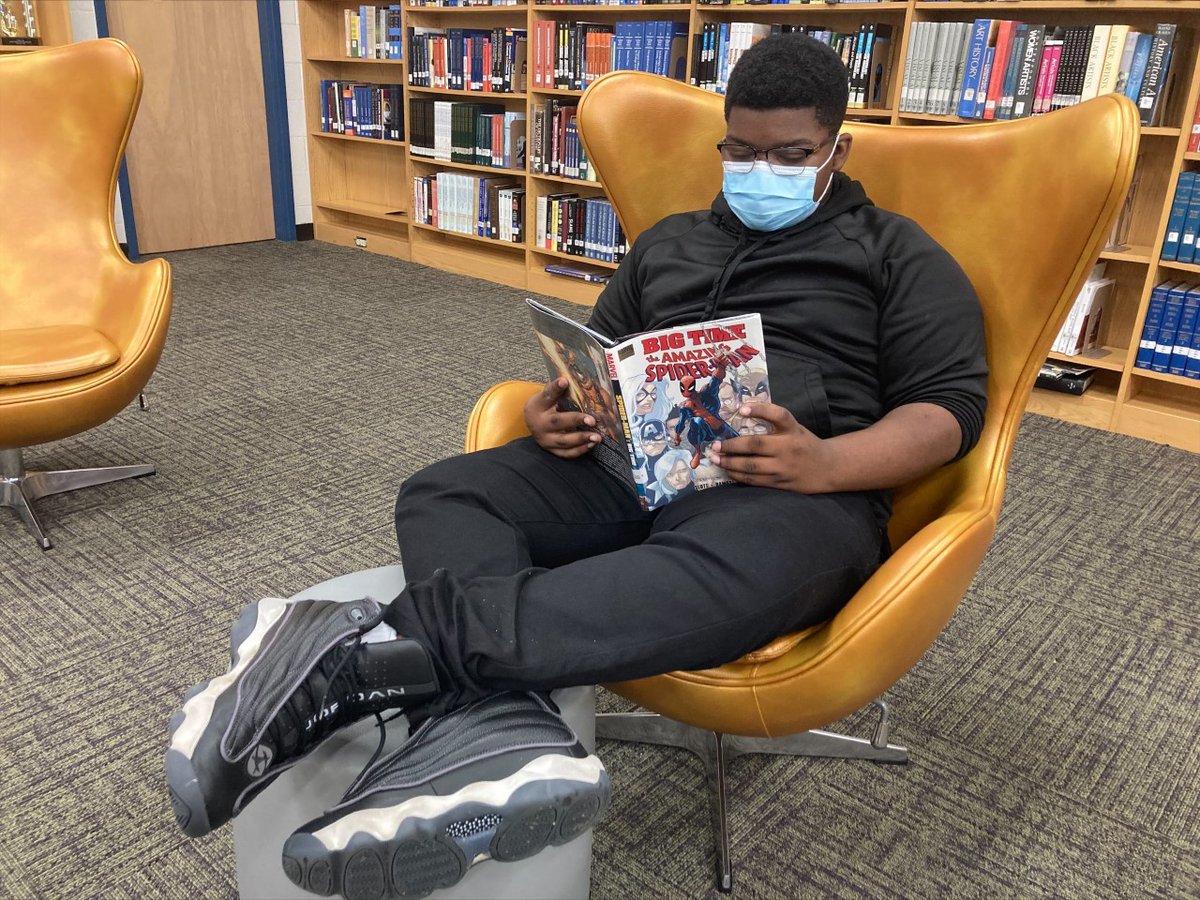 LithoniaLibrary's tweet photo. Reading for leisure, in a rich and inviting environment, is an essential focus at LHS! 
Our scholars love to spend their lunch time reading.
Take some time to enjoy a fun read today! https://t.co/vMG3RNpHaN